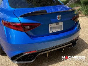 Alfa Romeo Giulia Trunk Spoiler - Carbon Fiber - GTA Style